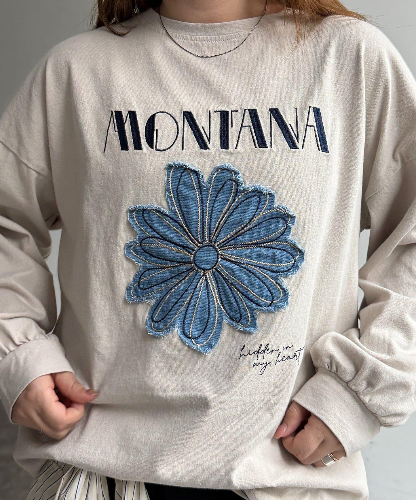 線花刺繡貼章長袖T恤