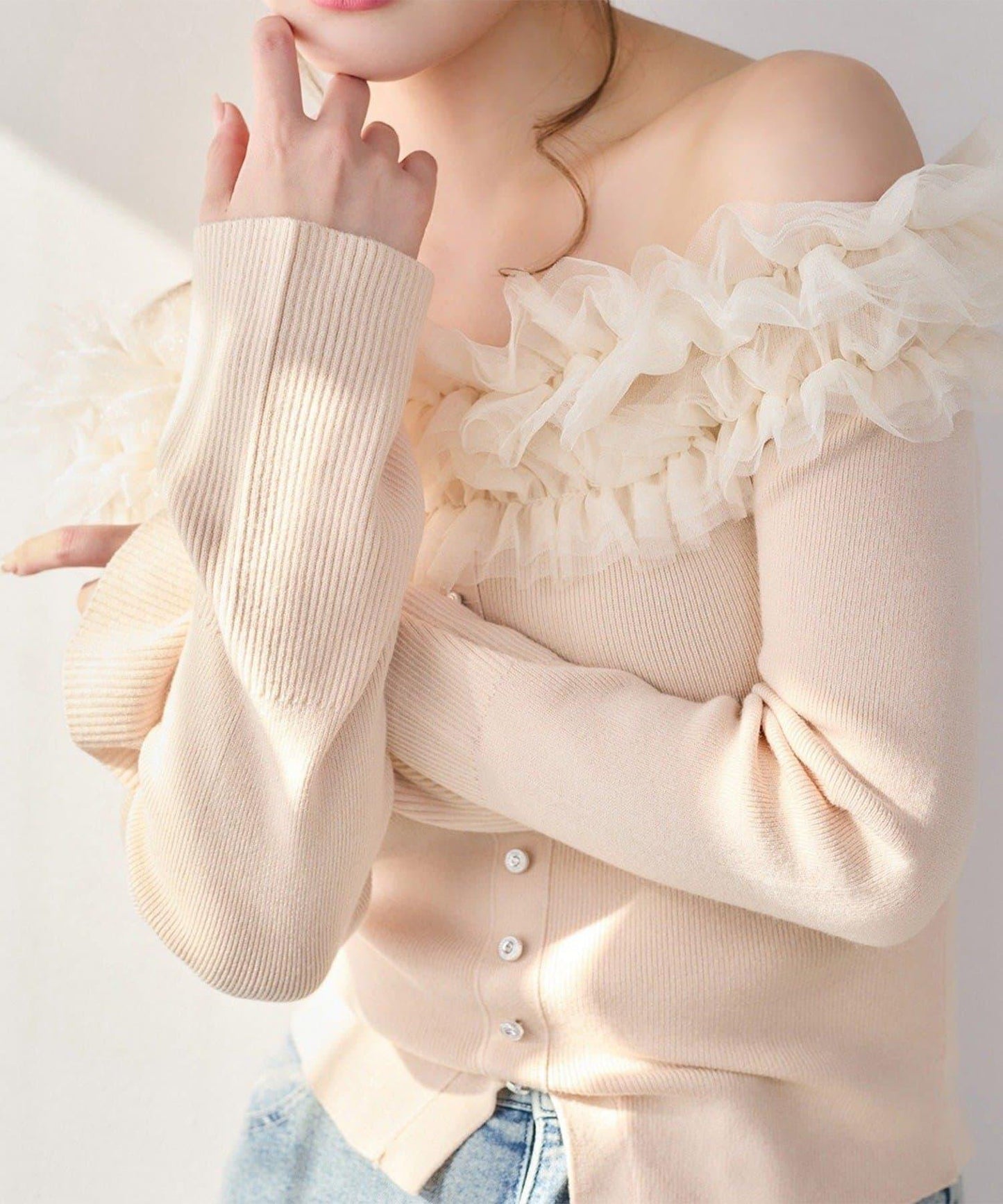 one after another 露肩網紗荷葉邊 針織上衣