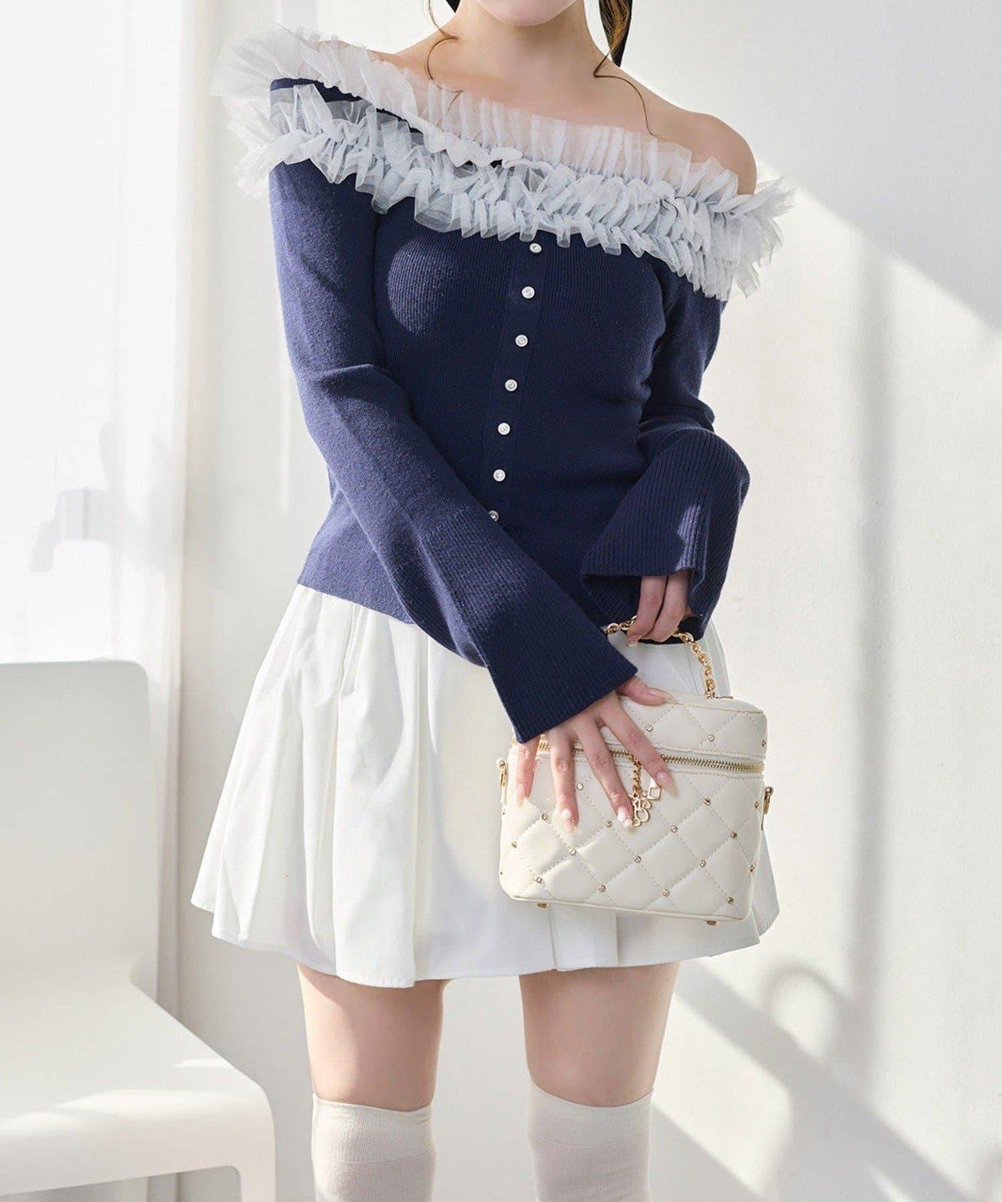 one after another 露肩網紗荷葉邊 針織上衣