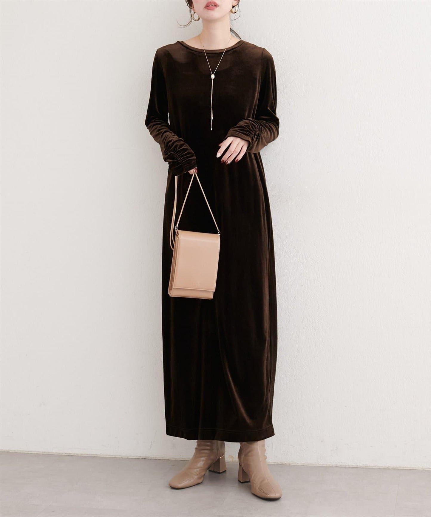 EVERY.VERY niceclaup 袖口抽褶 絲絨 連衣裙