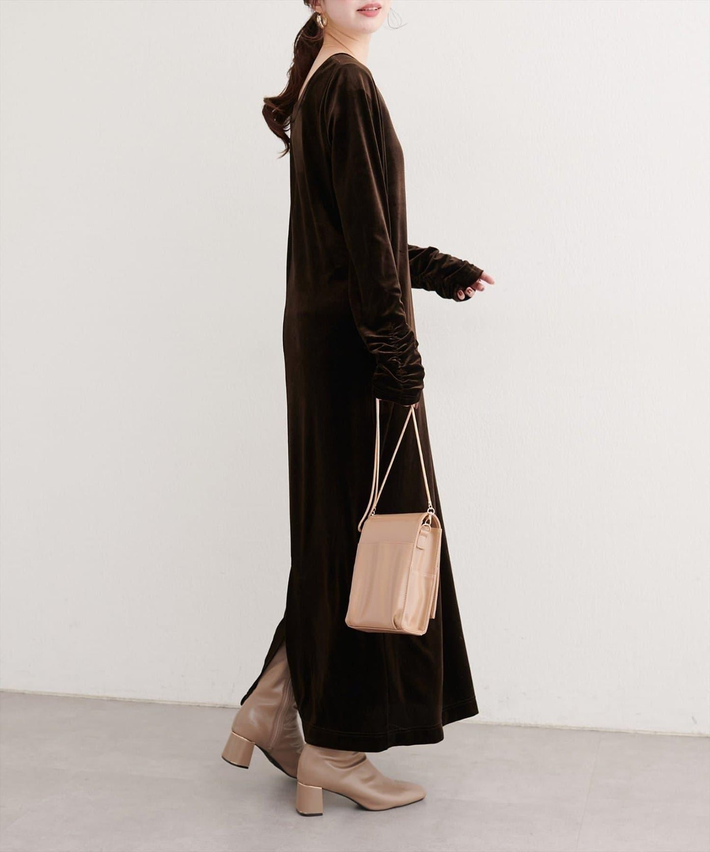 EVERY.VERY niceclaup 袖口抽褶 絲絨 連衣裙