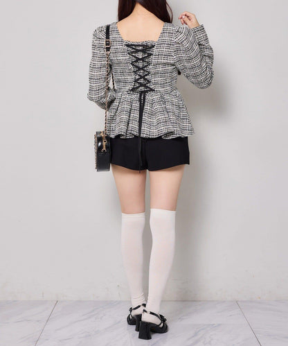 one after another 後背蕾絲荷葉下襬上衣