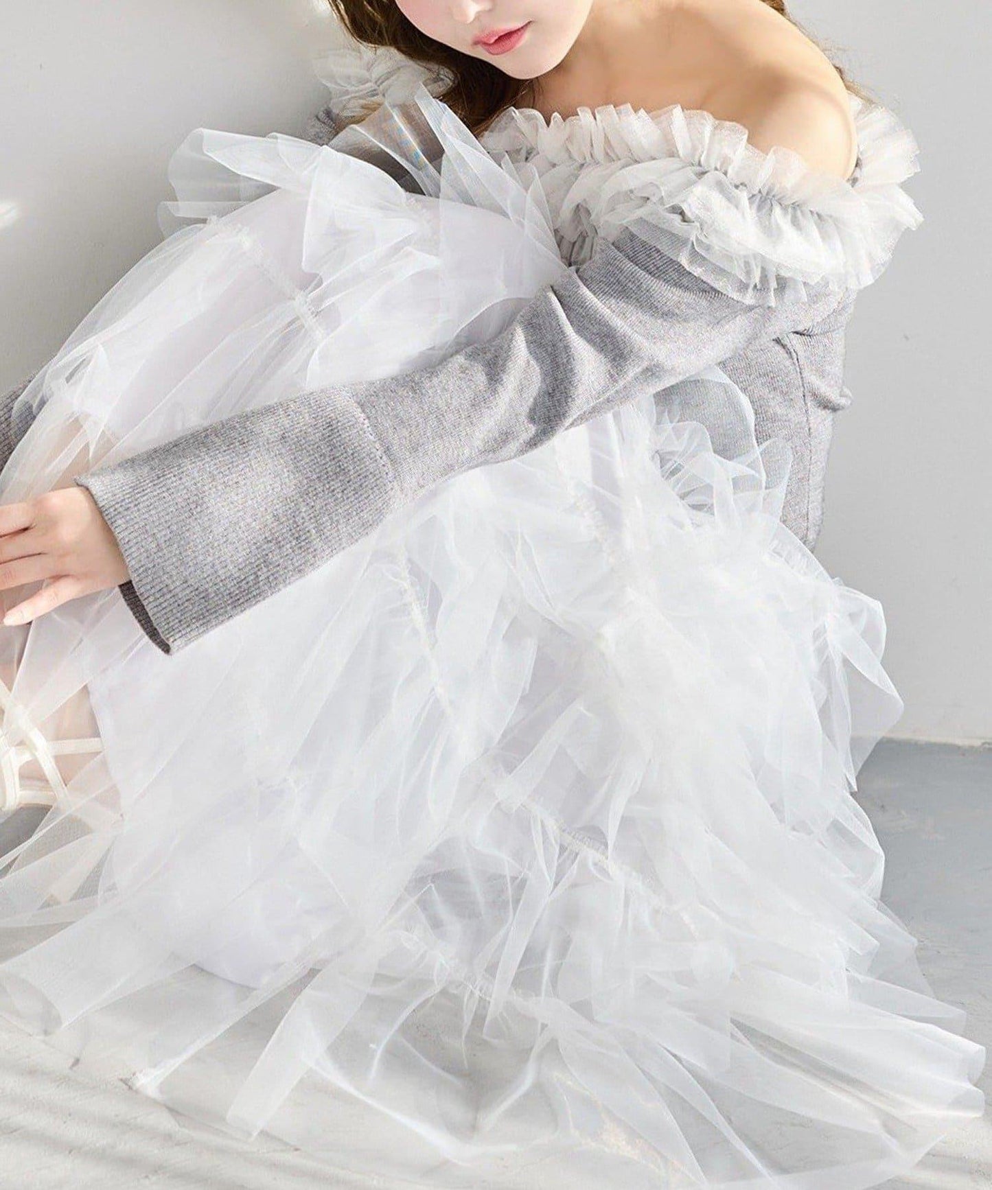 one after another 露肩網紗荷葉邊 針織上衣