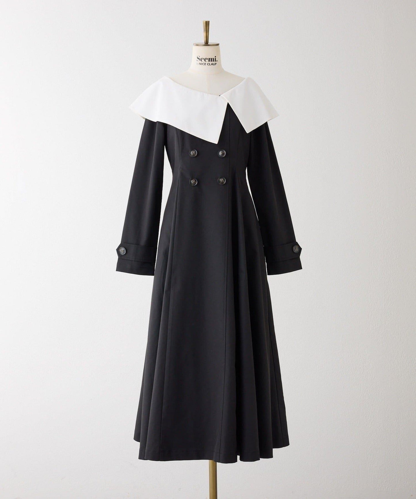 Seemi. 大翻領 長款 連衣裙