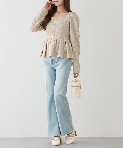 one after another 後背蕾絲荷葉下襬上衣