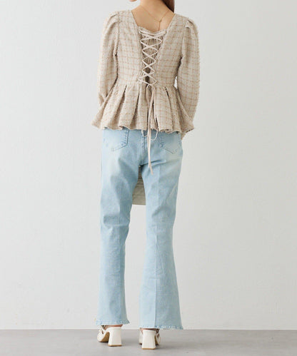 one after another 後背蕾絲荷葉下襬上衣