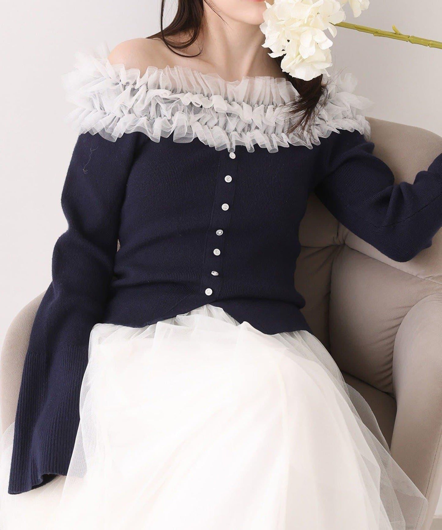 one after another 露肩網紗荷葉邊 針織上衣