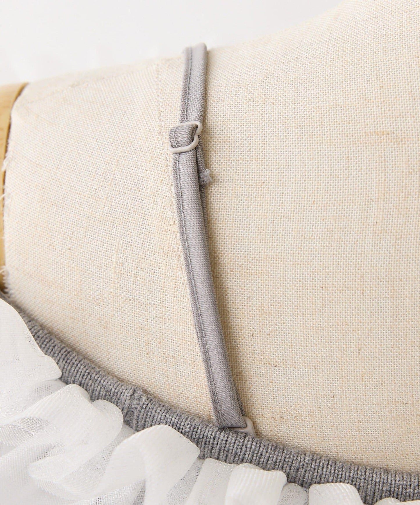 one after another 露肩網紗荷葉邊 針織上衣