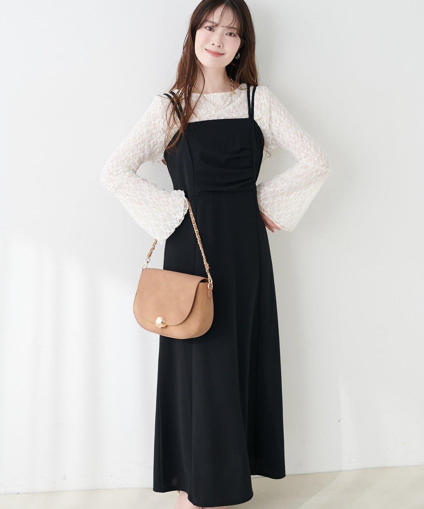 垂墜剪裁吊帶連衣裙