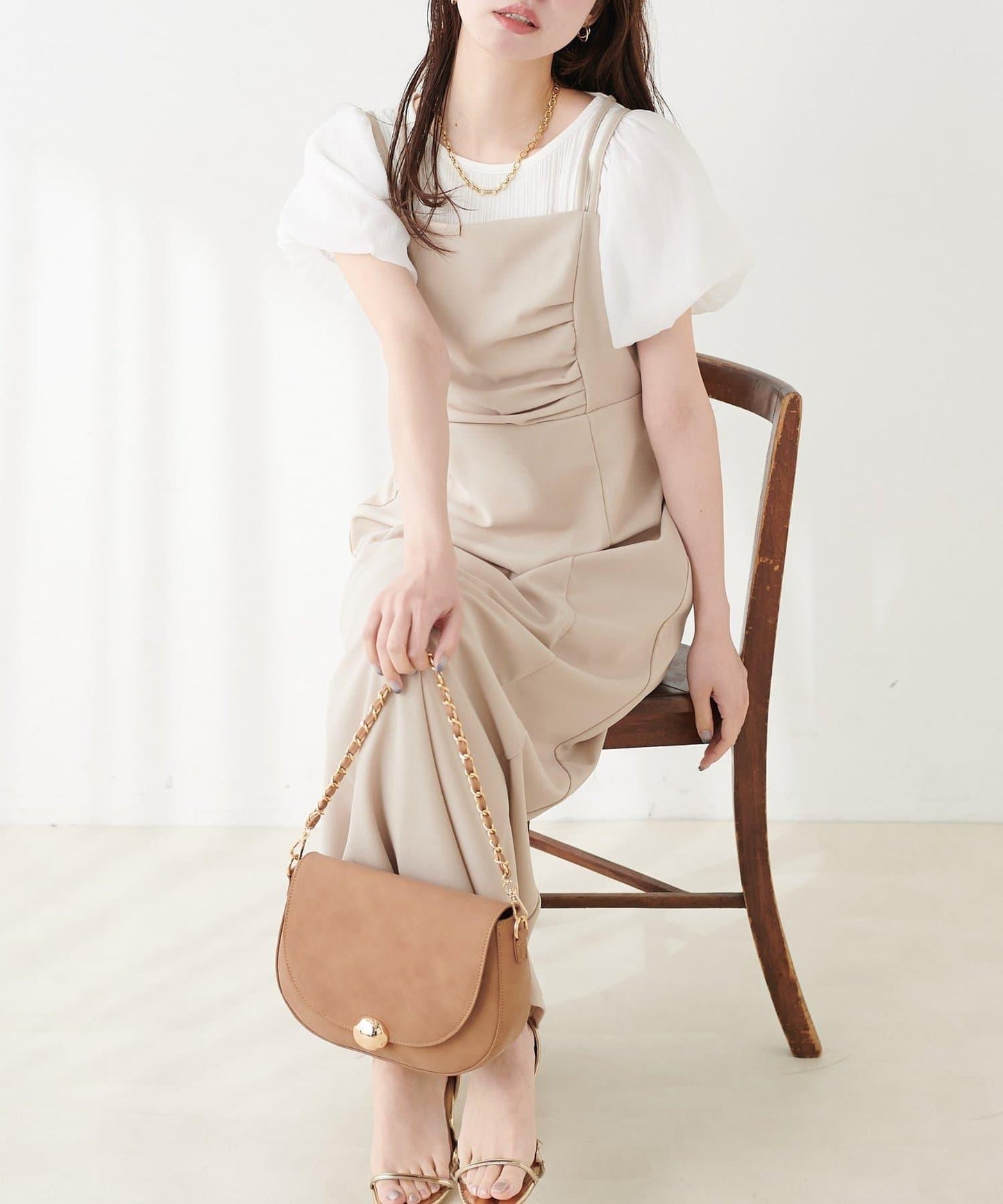 垂墜剪裁吊帶連衣裙