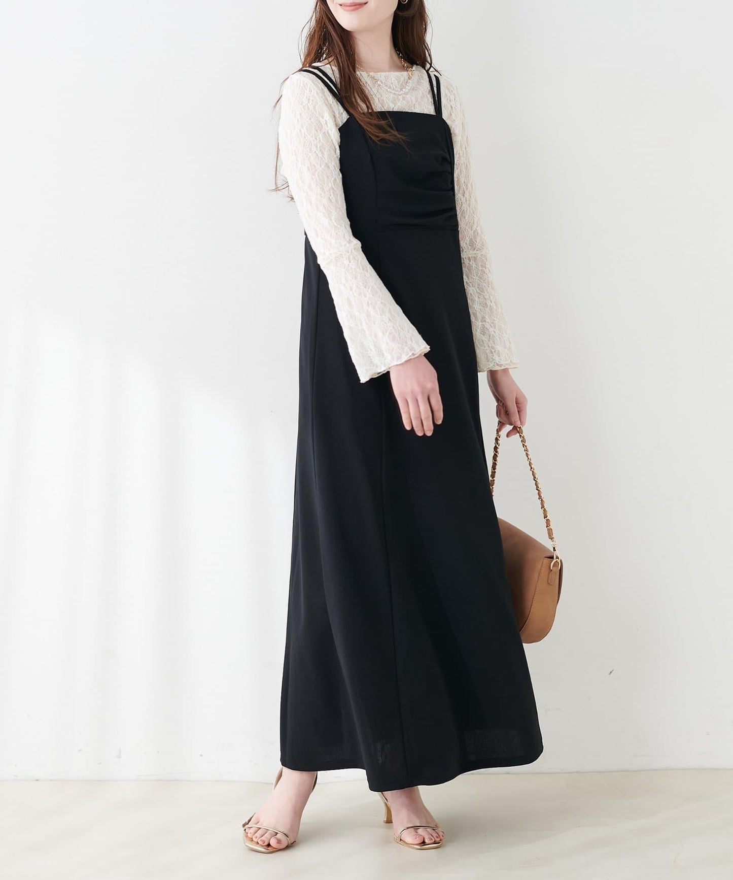 垂墜剪裁吊帶連衣裙