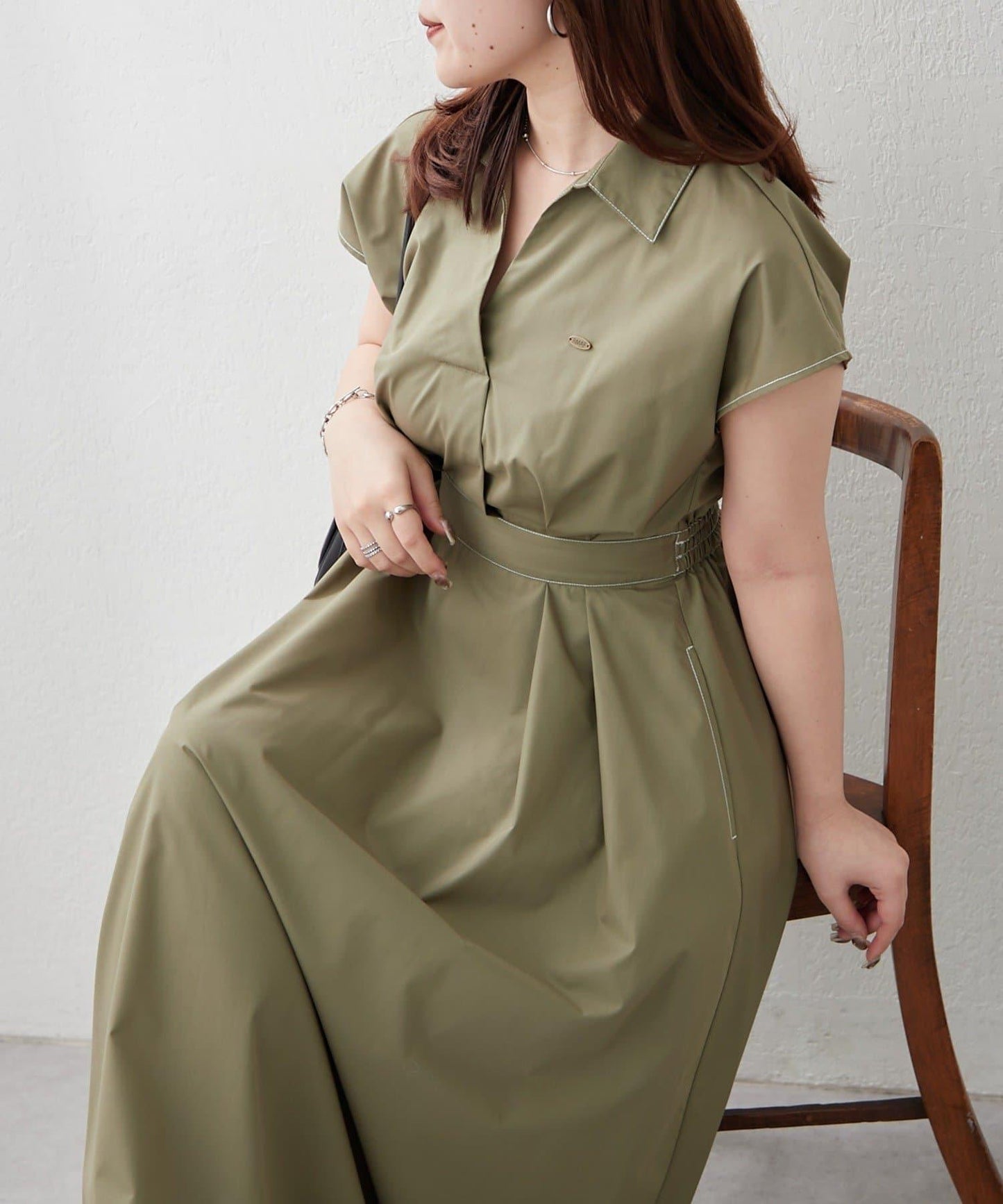 美型剪裁 開襟 法式袖 連衣裙