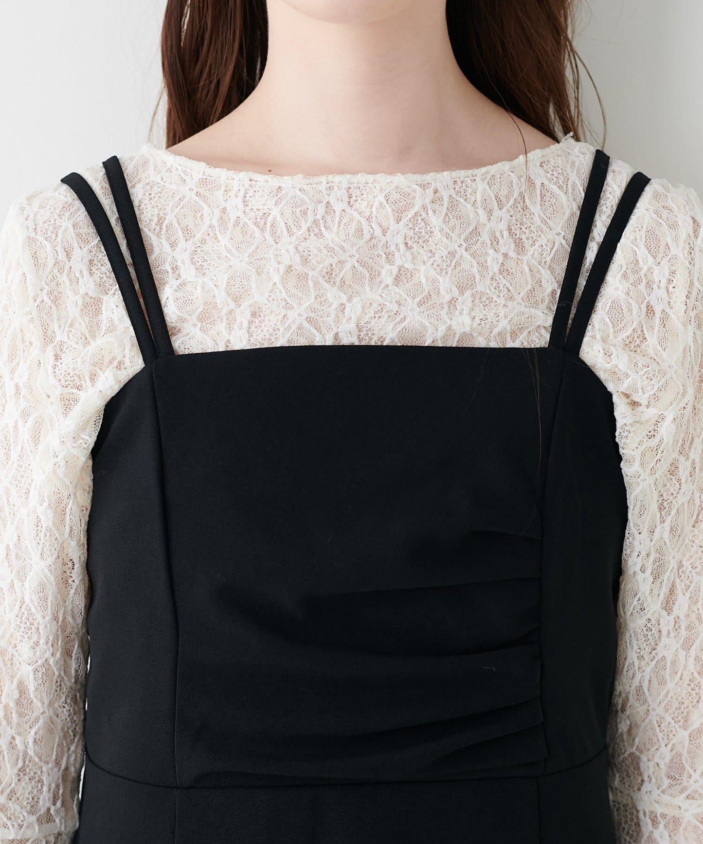 垂墜剪裁吊帶連衣裙