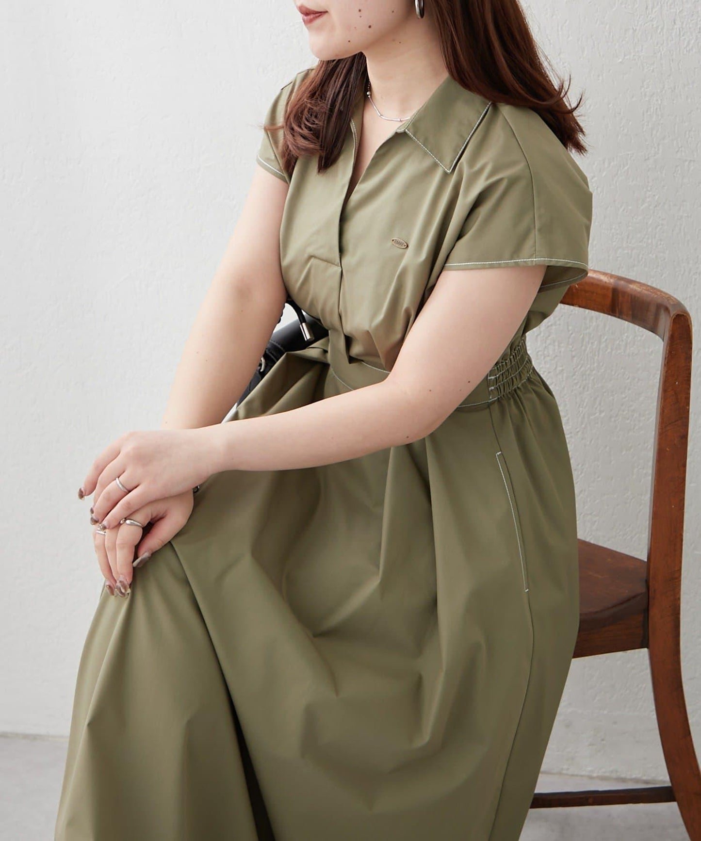 美型剪裁 開襟 法式袖 連衣裙