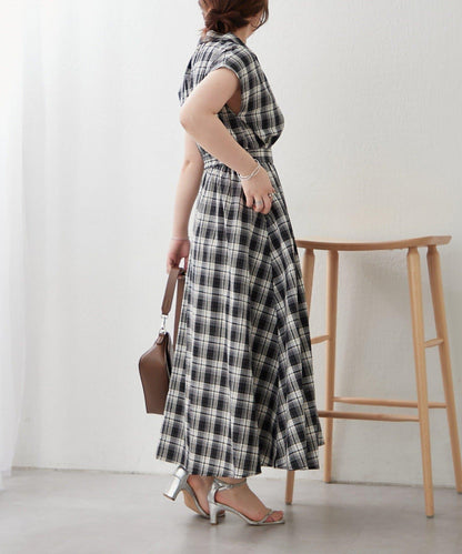 美型剪裁 開襟 法式袖 連衣裙