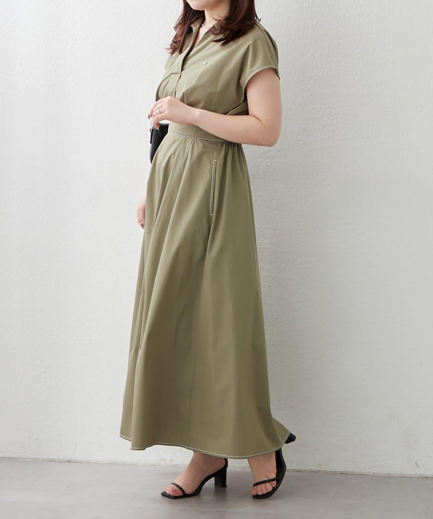 美型剪裁 開襟 法式袖 連衣裙