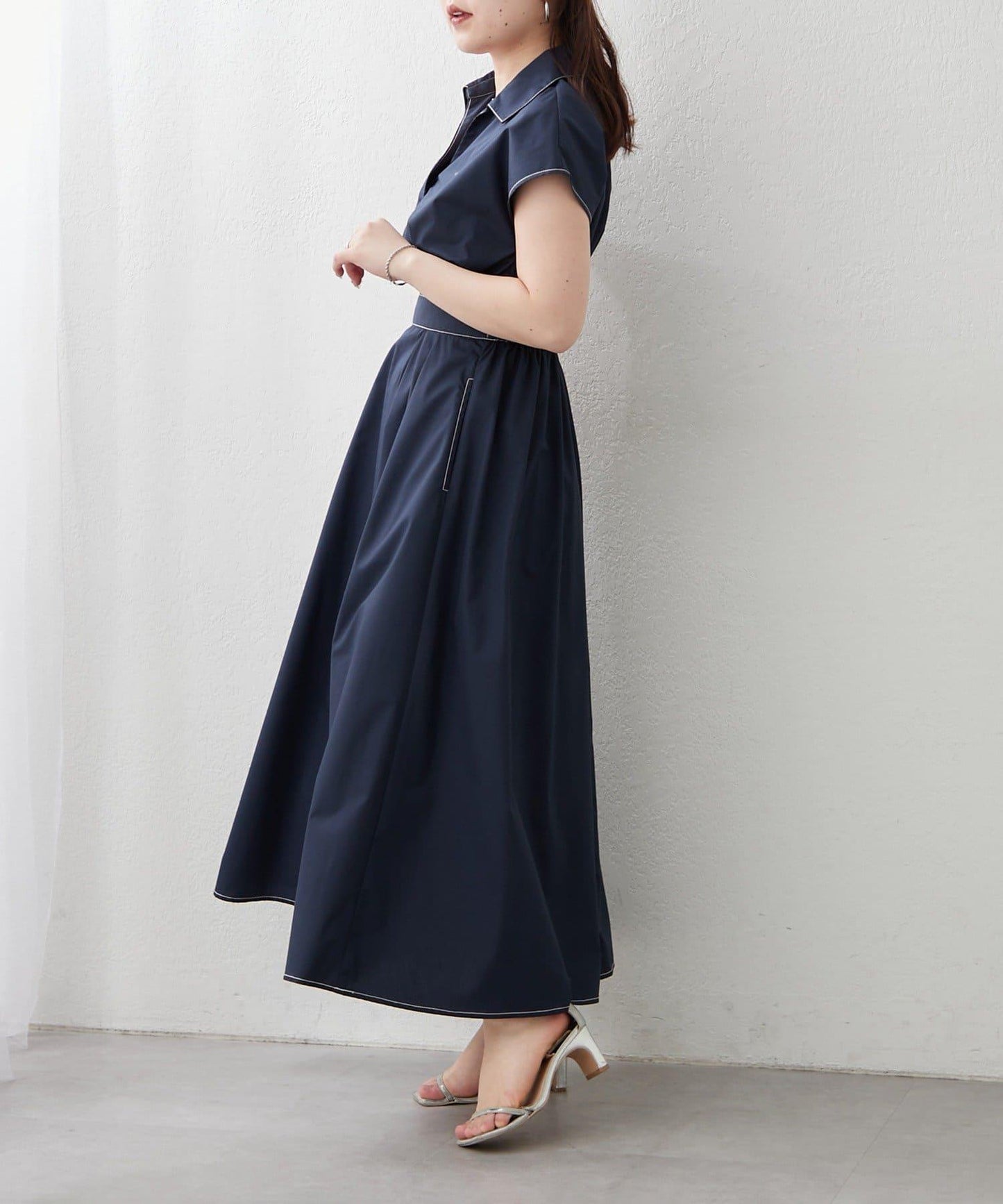 美型剪裁 開襟 法式袖 連衣裙