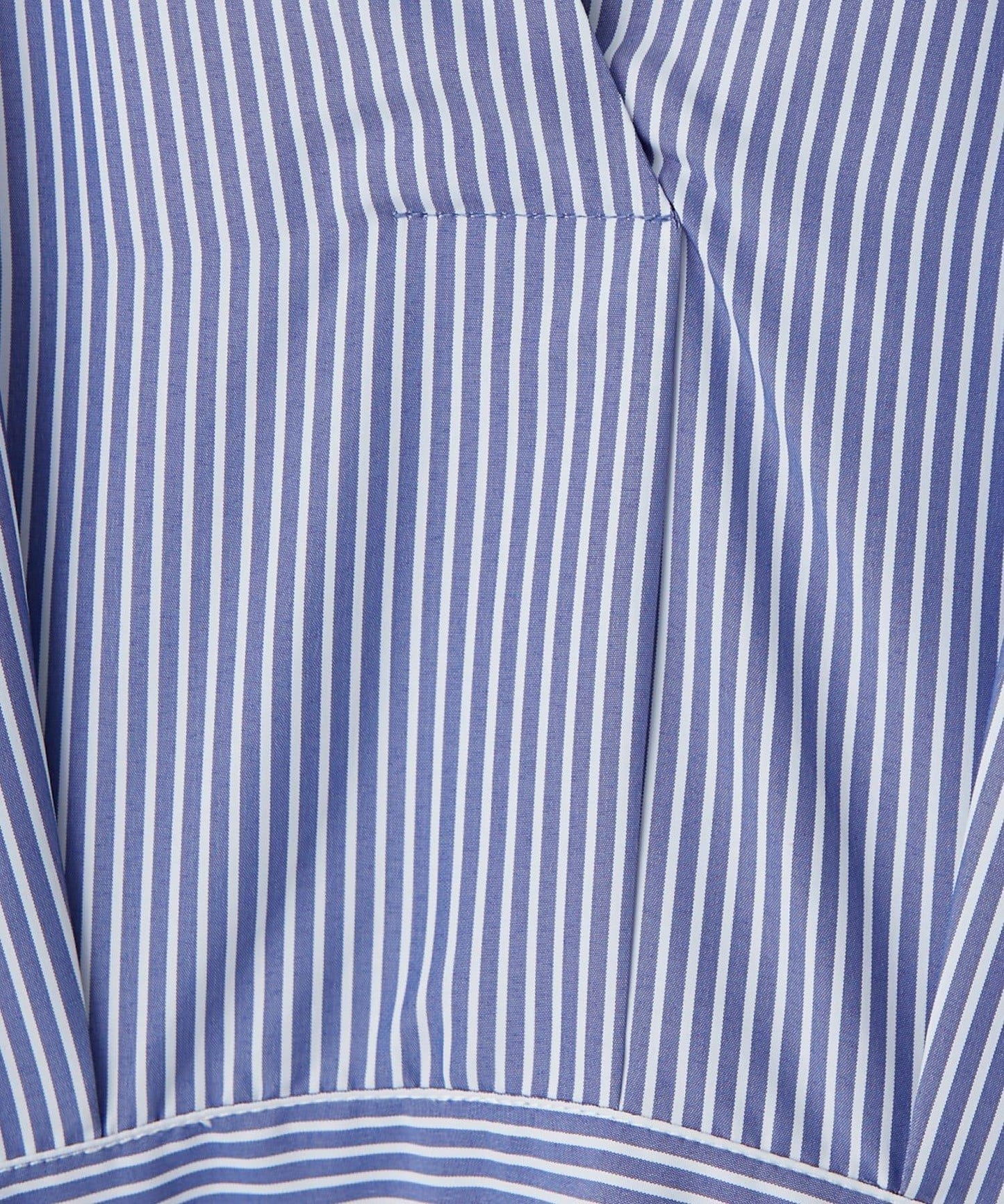 美型剪裁 開襟 法式袖 連衣裙