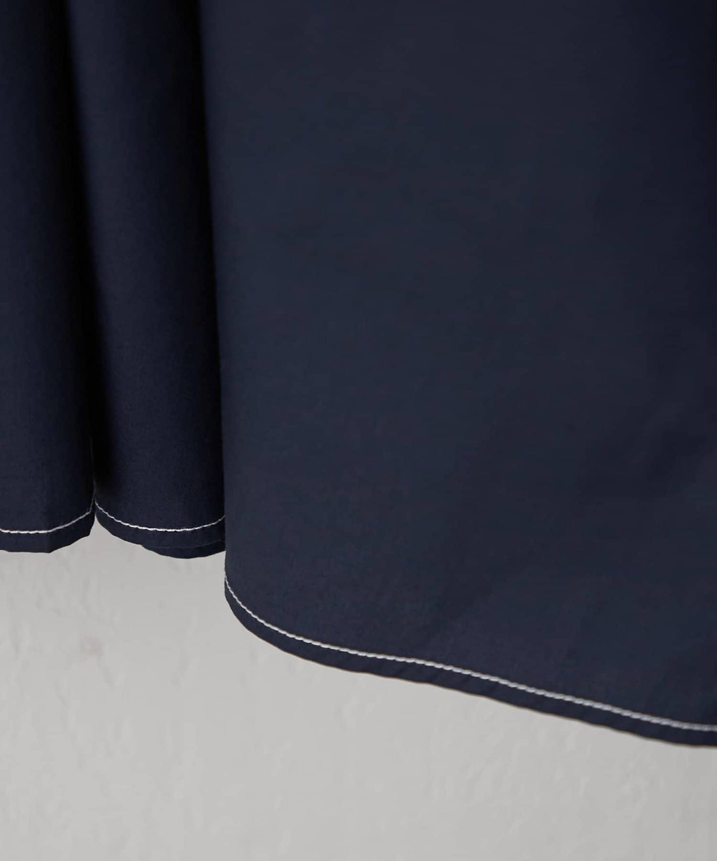 美型剪裁 開襟 法式袖 連衣裙