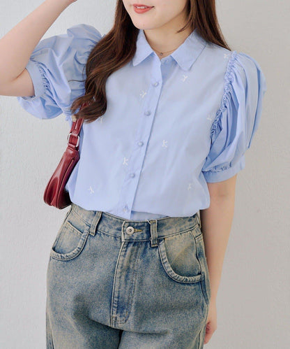 可愛蝴蝶結刺繡襯衫