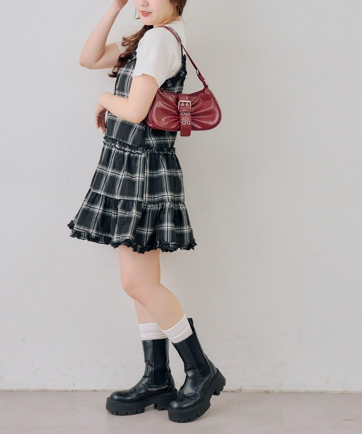 時尚層次感吊帶層疊連衣裙