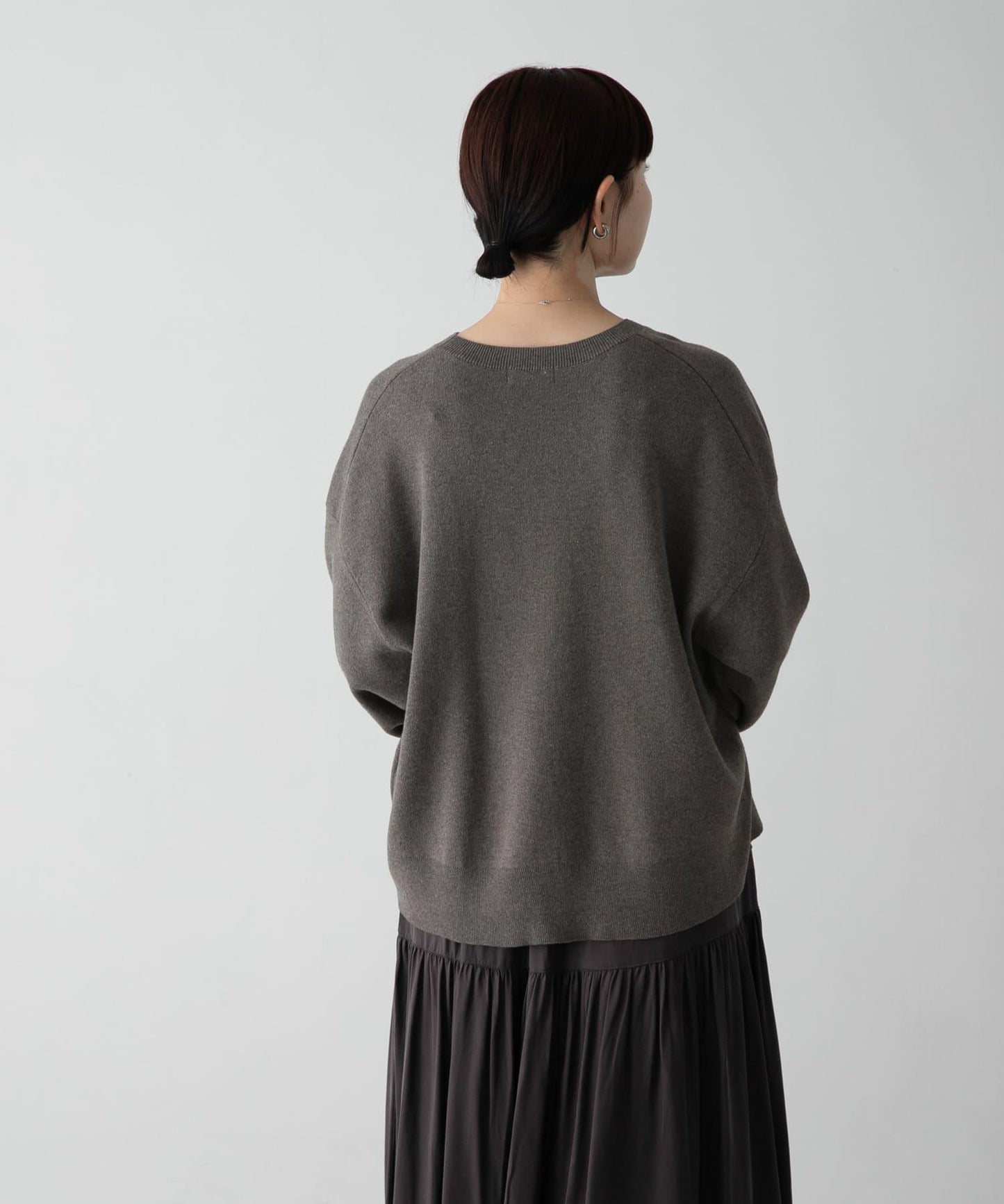 中性棉羊絨順滑針織套頭衫