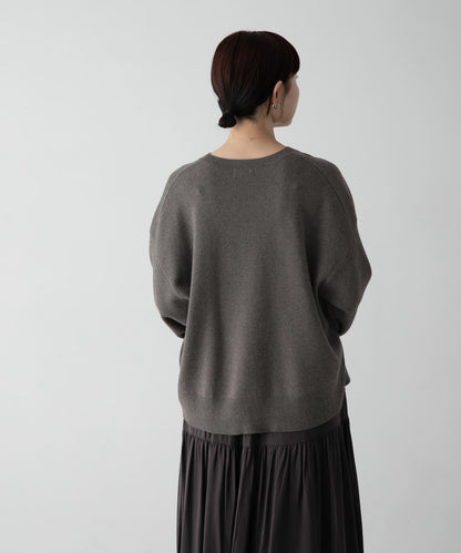 中性棉羊絨順滑針織套頭衫