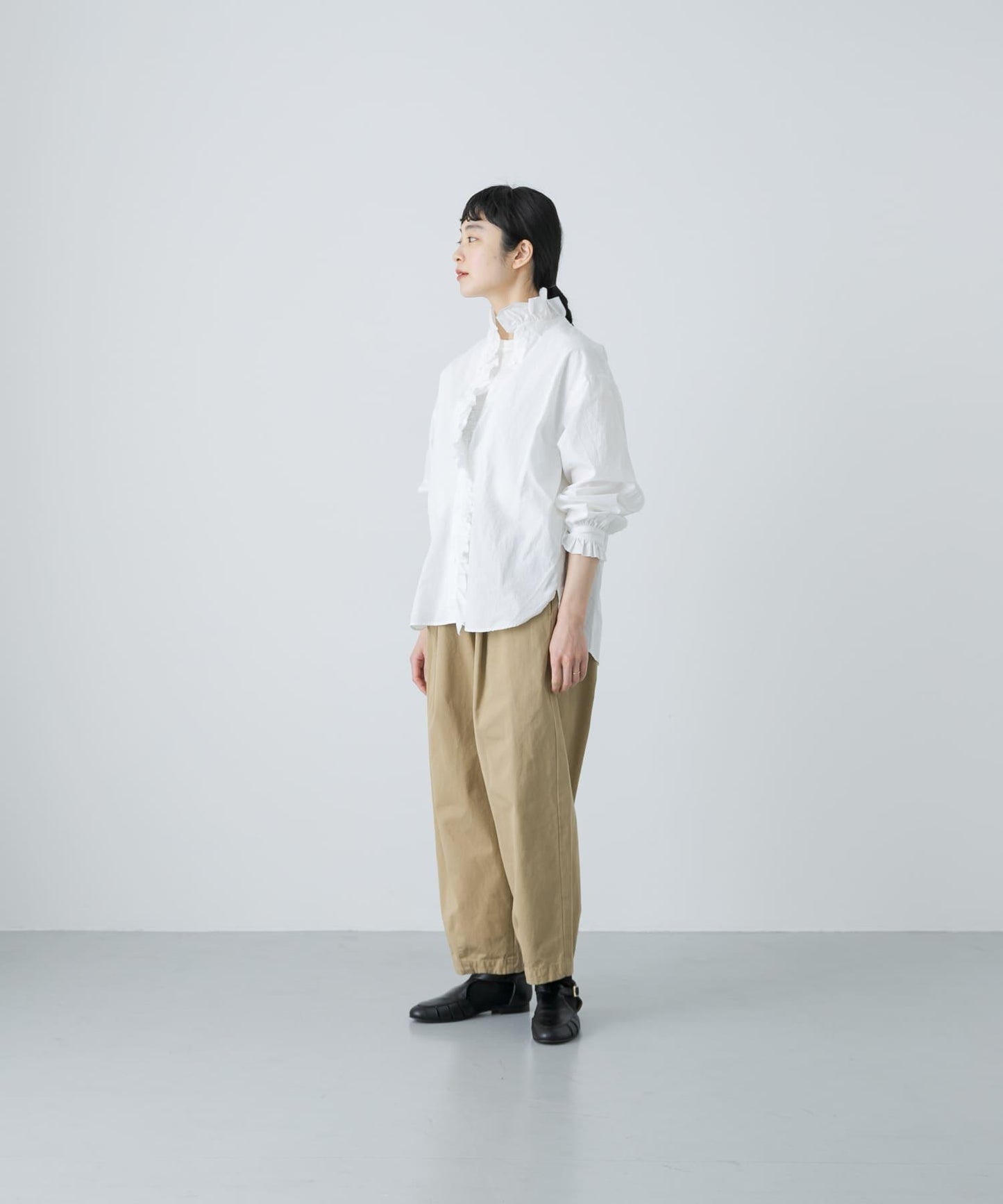 純棉荷葉邊領襯衫