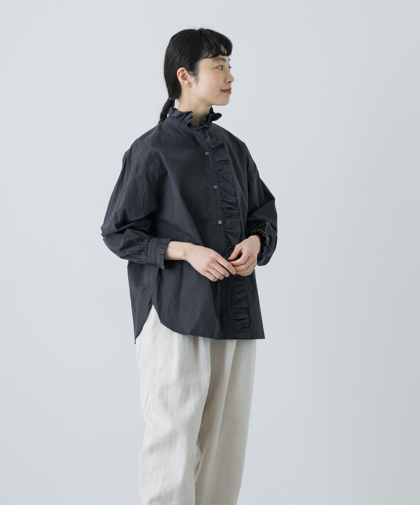 純棉荷葉邊領襯衫