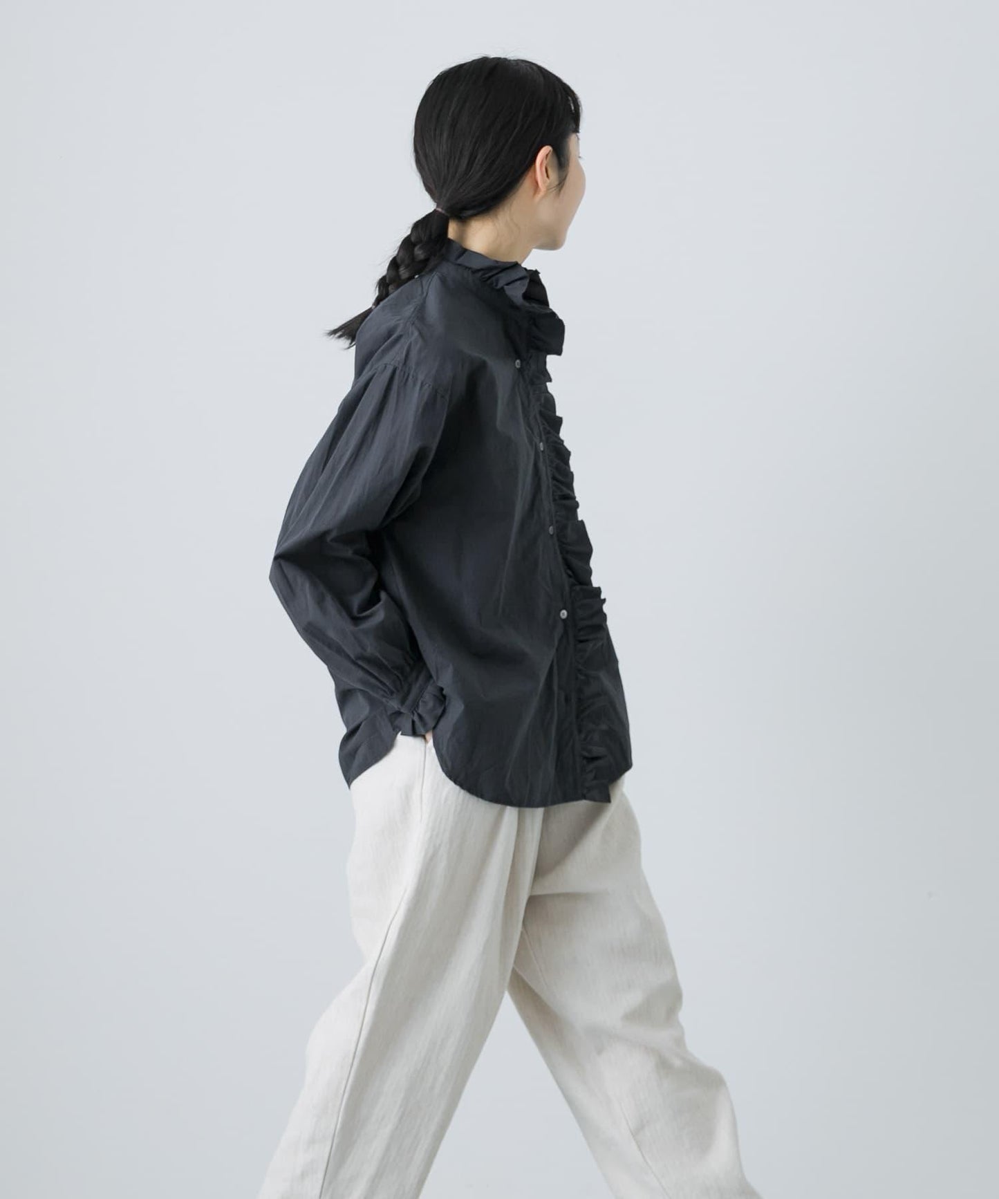 純棉荷葉邊領襯衫