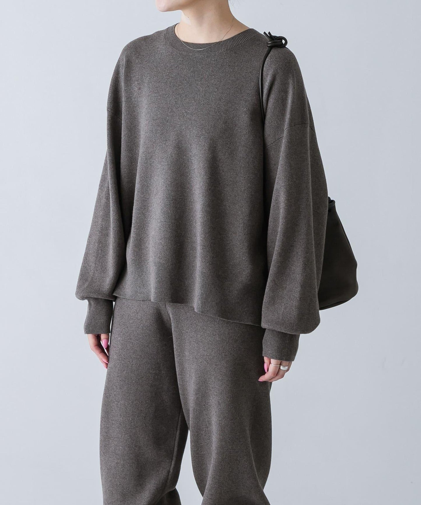 中性棉羊絨順滑針織套頭衫