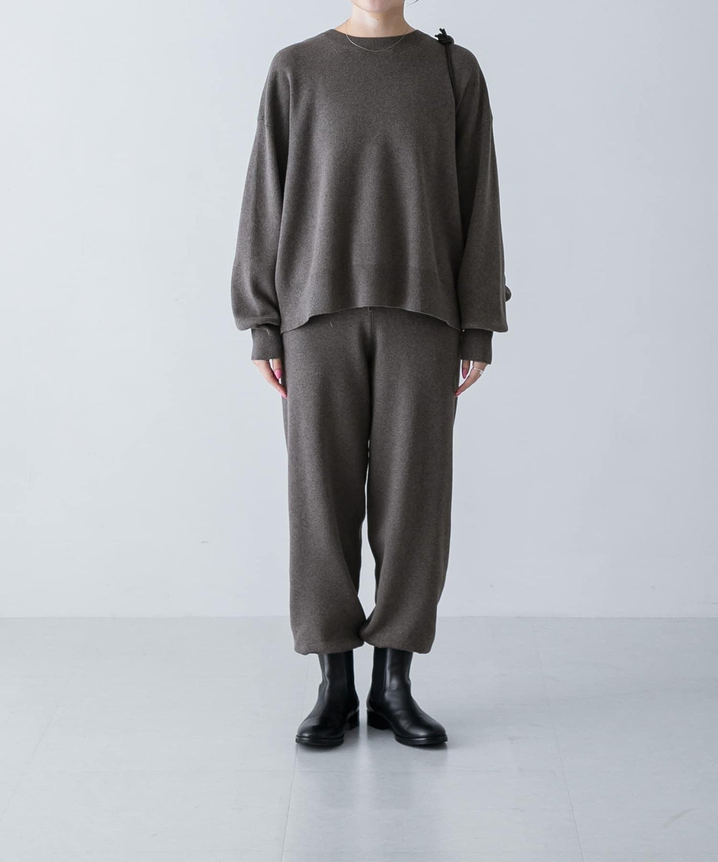 中性棉羊絨順滑針織套頭衫