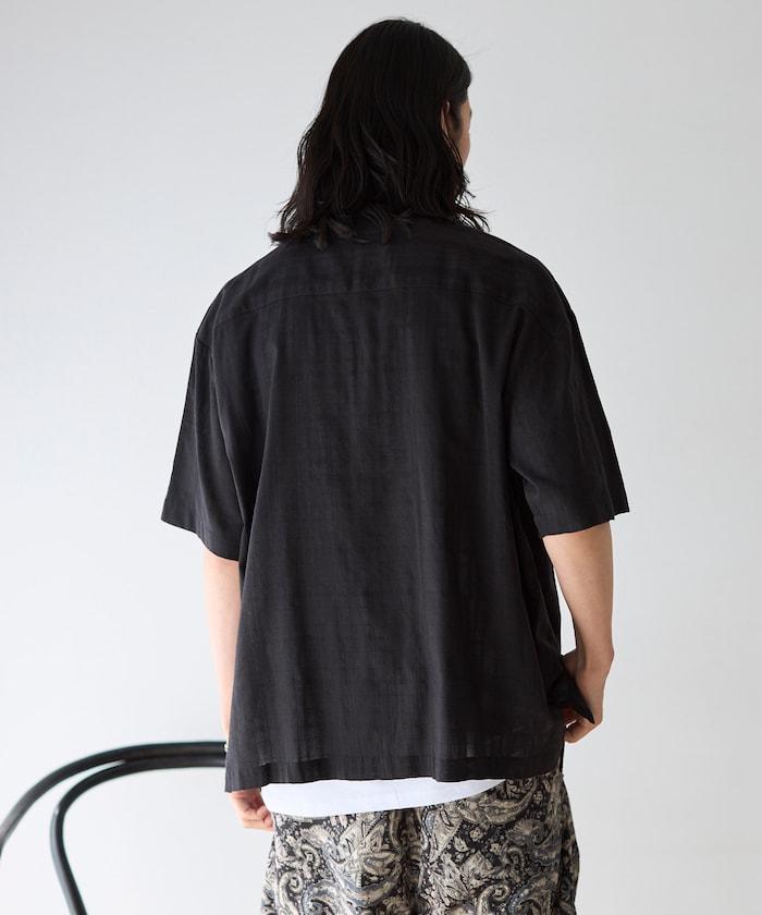 多比織寬鬆版開領短袖襯衫