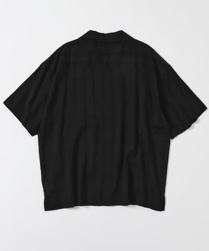 多比織寬鬆版開領短袖襯衫