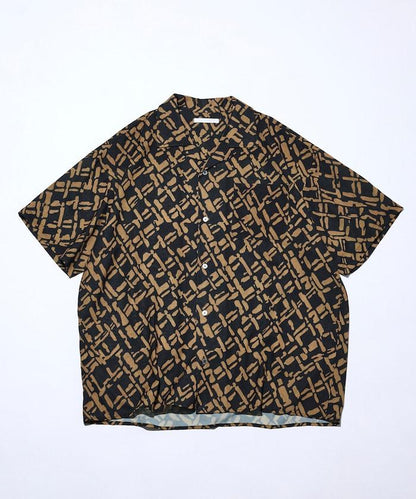 網眼材質 ＋ 寬鬆廓形 ＋ 滿版圖案設計 ＋ 開襟 ＋ 短袖襯衫 最終商品名： 網眼寬鬆廓形滿版圖案開襟短袖襯衫