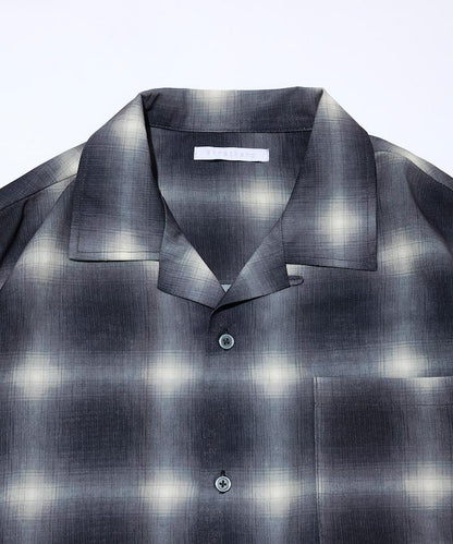 網眼材質 ＋ 寬鬆廓形 ＋ 滿版圖案設計 ＋ 開襟 ＋ 短袖襯衫 最終商品名： 網眼寬鬆廓形滿版圖案開襟短袖襯衫