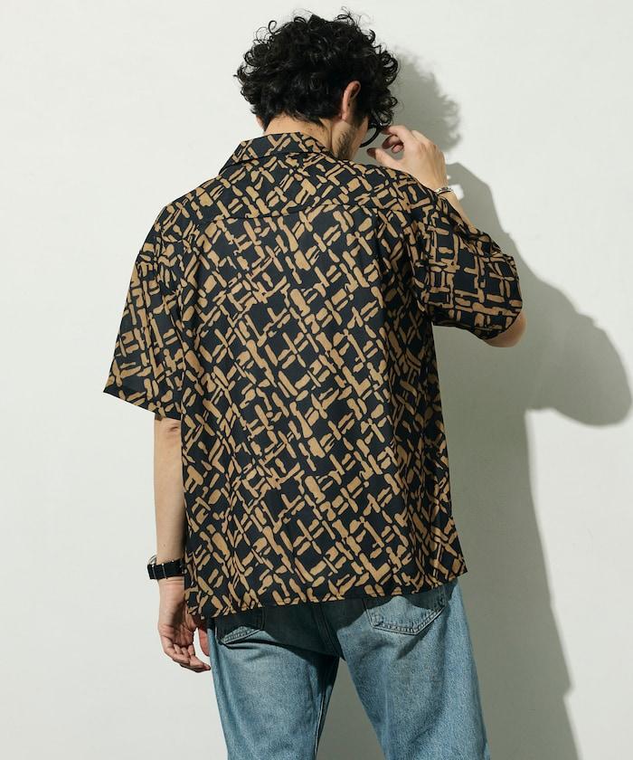 網眼材質 ＋ 寬鬆廓形 ＋ 滿版圖案設計 ＋ 開襟 ＋ 短袖襯衫 最終商品名： 網眼寬鬆廓形滿版圖案開襟短袖襯衫