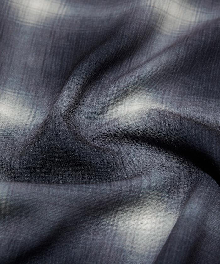 網眼材質 ＋ 寬鬆廓形 ＋ 滿版圖案設計 ＋ 開襟 ＋ 短袖襯衫 最終商品名： 網眼寬鬆廓形滿版圖案開襟短袖襯衫