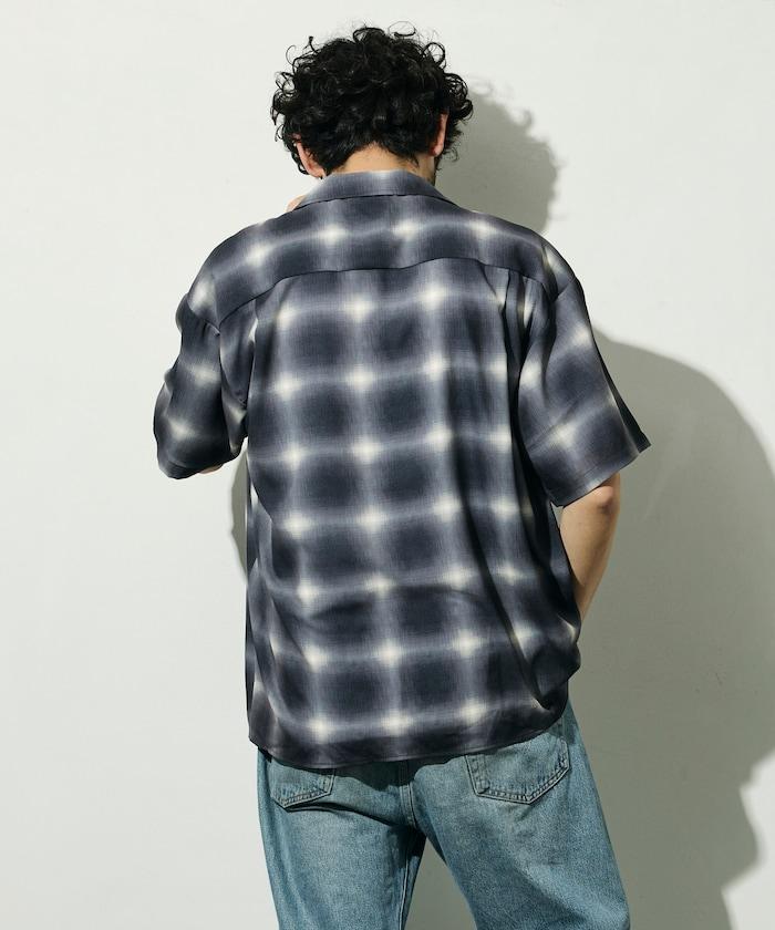 網眼材質 ＋ 寬鬆廓形 ＋ 滿版圖案設計 ＋ 開襟 ＋ 短袖襯衫 最終商品名： 網眼寬鬆廓形滿版圖案開襟短袖襯衫