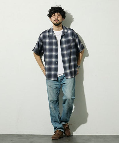 網眼材質 ＋ 寬鬆廓形 ＋ 滿版圖案設計 ＋ 開襟 ＋ 短袖襯衫 最終商品名： 網眼寬鬆廓形滿版圖案開襟短袖襯衫