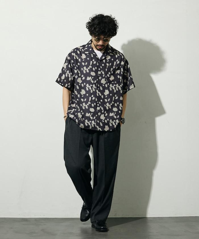 網眼材質 ＋ 寬鬆廓形 ＋ 滿版圖案設計 ＋ 開襟 ＋ 短袖襯衫 最終商品名： 網眼寬鬆廓形滿版圖案開襟短袖襯衫