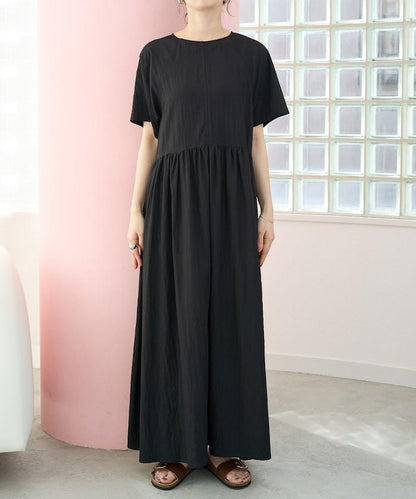 尼龍皺感 拼接層疊 輕盈面料 連衣裙