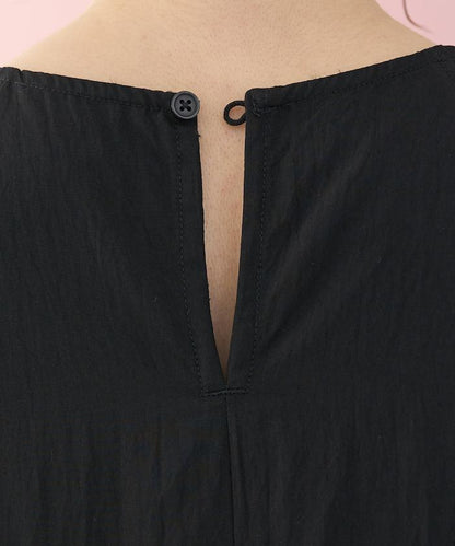 尼龍皺感 拼接層疊 輕盈面料 連衣裙