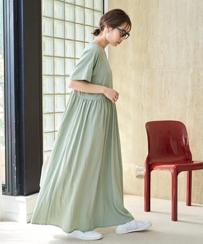 尼龍皺感 拼接層疊 輕盈面料 連衣裙