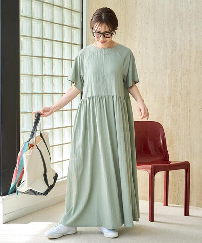 尼龍皺感 拼接層疊 輕盈面料 連衣裙