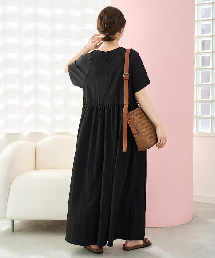 尼龍皺感 拼接層疊 輕盈面料 連衣裙