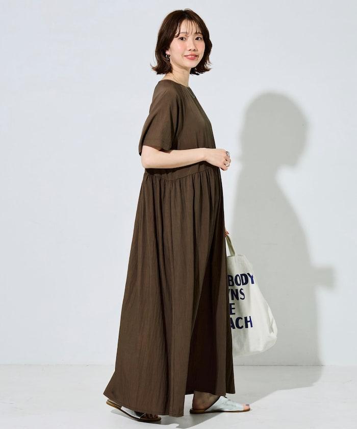 尼龍皺感 拼接層疊 輕盈面料 連衣裙