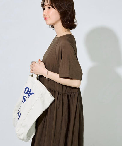 尼龍皺感 拼接層疊 輕盈面料 連衣裙