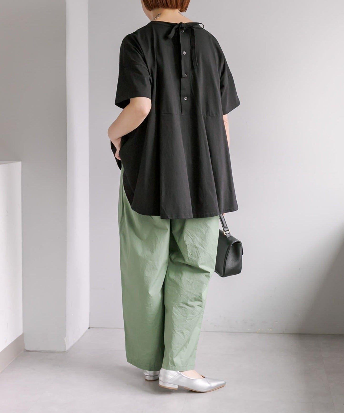 《リバイバル》 【/Du noir】 後蝴蝶結荷葉擺T恤