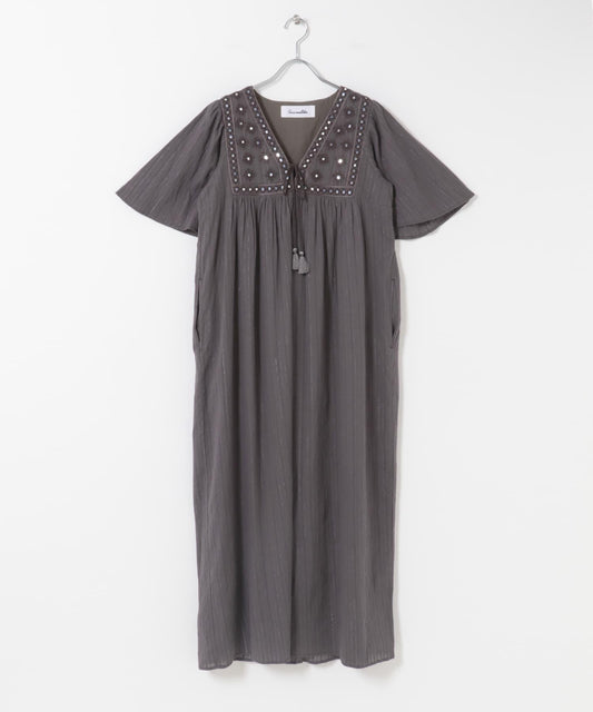 sara mallika 鏡面提花刺繡連衣裙